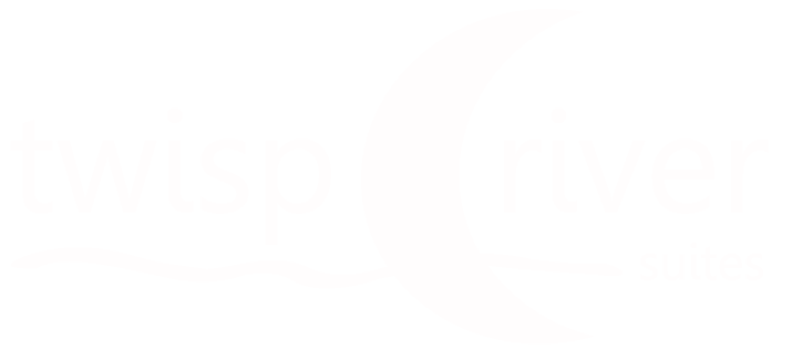 twisp_river_suites_logo_white